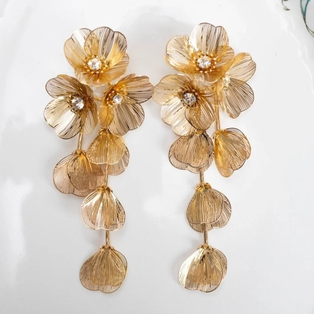 Famous Kate Middleton Floral Statement Earrings